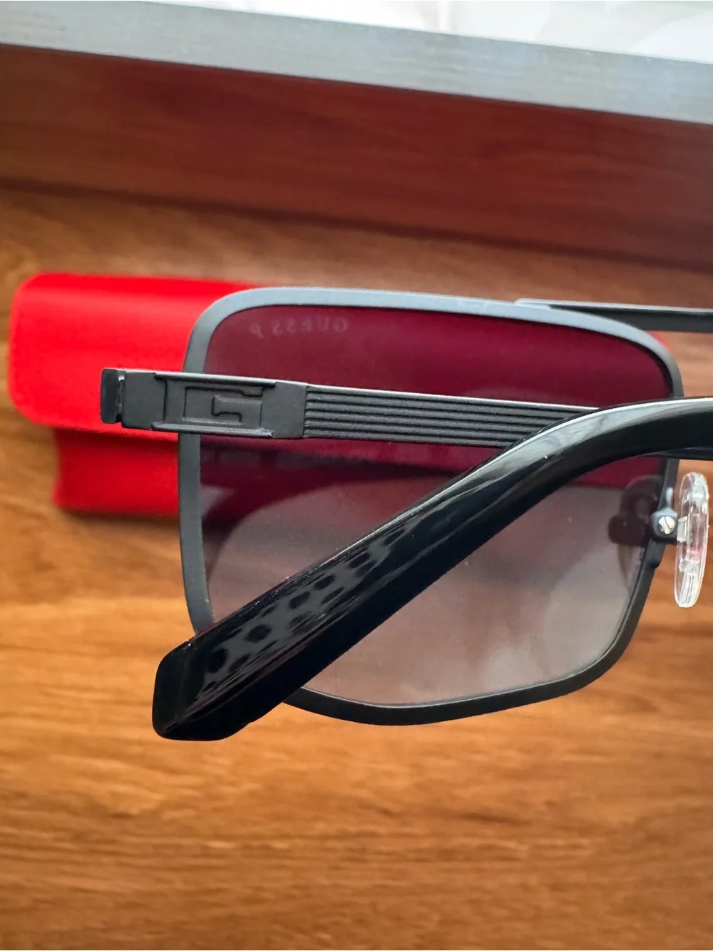 Men’s Guess Metal Navigator Sunglasses